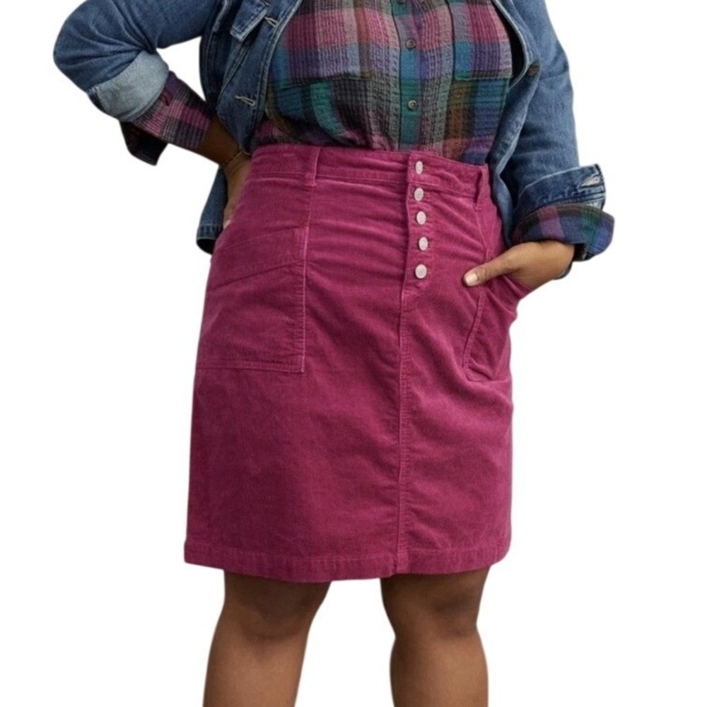 Pilcro Anthropologie Magenta Pink Corduroy Button Fly Mini Skirt SIZE 2